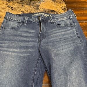 American Eagle Outfitters Women's Dark Blue a line Jeans size 10 regular.
